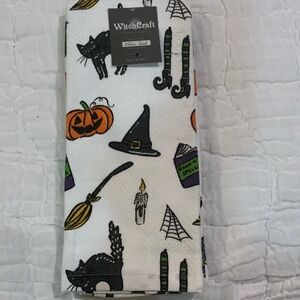 NWT Witchcraft Halloween Towels